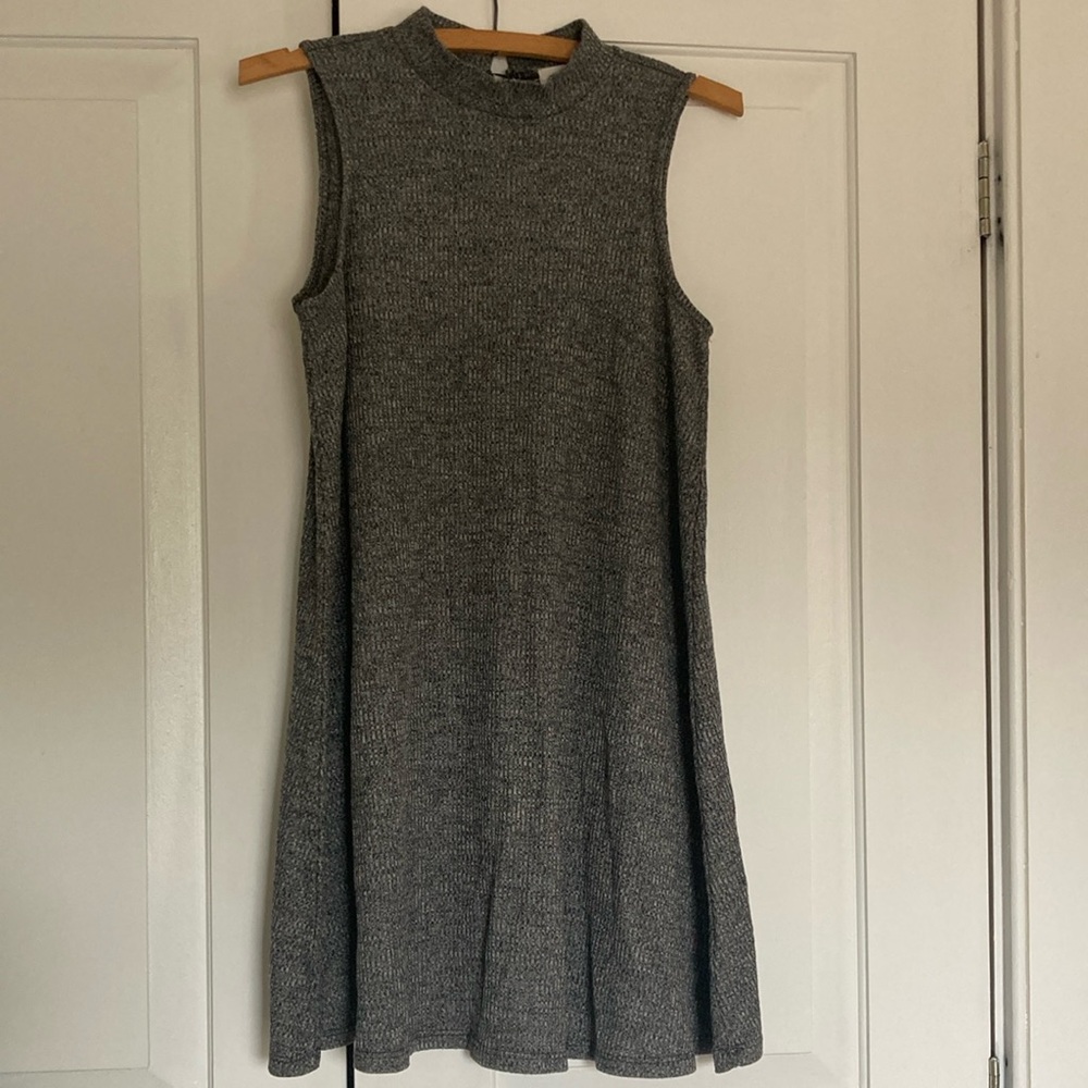 Olive + Oak Sleeveless Dress